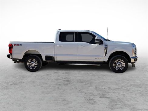 Used 2023 Ford F250 Lariat w/ FX4 Off-Road Package image 12