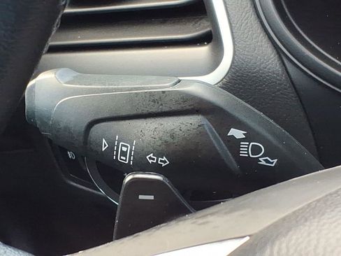 Used 2023 Ford Edge SEL w/ Convenience Package image 23