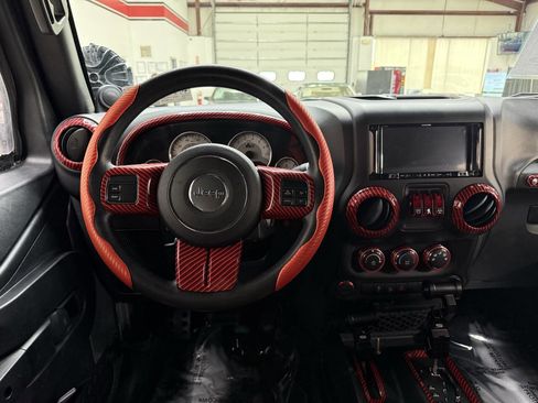 Used 2014 Jeep Wrangler Unlimited Sport AWD/4WD image 21