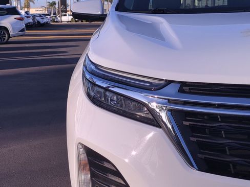 Used 2024 Chevrolet Equinox LT image 11