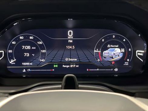 Used 2024 GMC Yukon XL Denali w/ Denali Reserve Package image 17