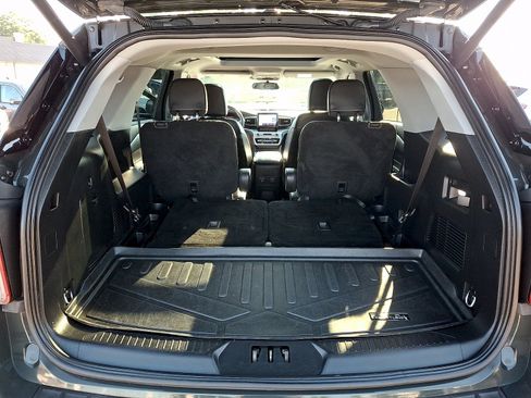 Certified 2023 Ford Explorer XLT w/ Equipment Group 202A AWD/4WD image 27