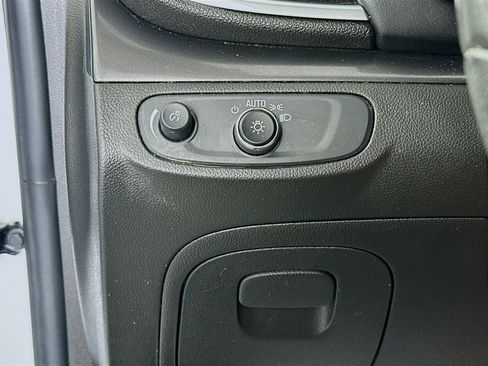 Used 2021 Buick Encore Preferred FWD image 10