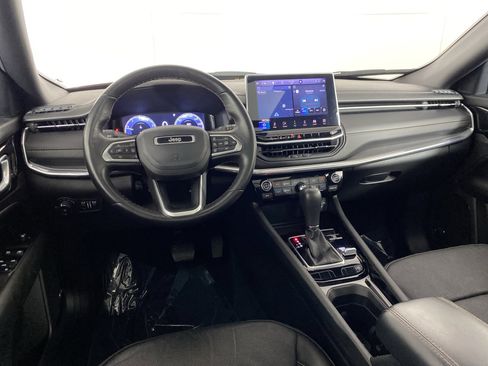 Used 2022 Jeep Compass Limited w/ (RED) Package image 21