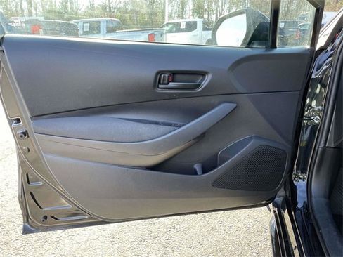 Used 2024 Toyota Corolla LE image 17