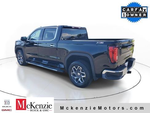 Used 2023 GMC Sierra 1500 SLT w/ SLT Premium Package AWD/4WD image 3