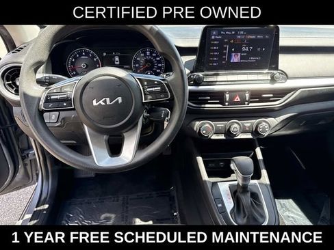 Used 2022 Kia Forte LXS w/ LXS Technology Package FWD image 17