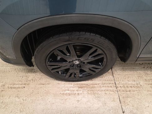 Used 2021 Honda Pilot Special Edition image 2