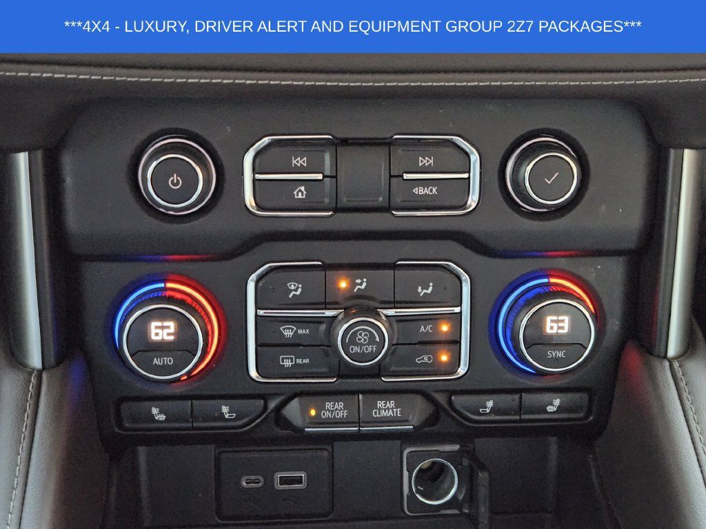 Used 2021 Chevrolet Tahoe Z71 w/ Luxury Package AWD/4WD image 19