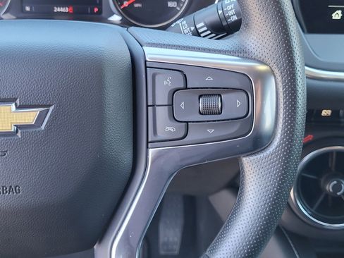 Used 2025 Chevrolet Blazer LT image 28