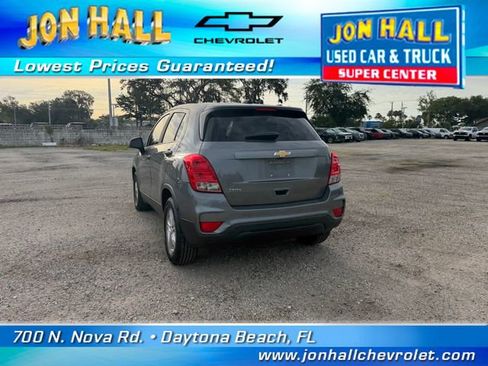 Used 2020 Chevrolet Trax LS w/ Tint and Cruise Package FWD image 8