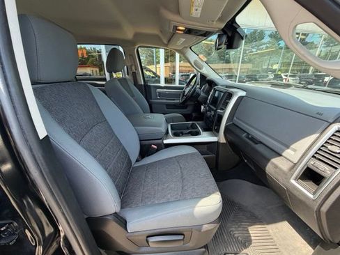 Used 2019 RAM 1500 Classic SLT w/ Black Appearance Group AWD/4WD image 13