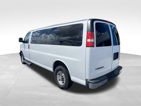 Used 2019 Chevrolet Express 3500 LT w/ LT Preferred Equipment Group RWD image 6