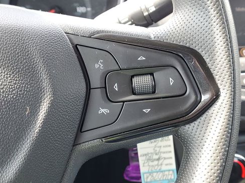 Used 2021 Chevrolet TrailBlazer LS w/ LPO, Blackout Package FWD image 19