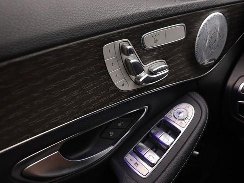 Used 2020 Mercedes-Benz C 300 4MATIC Sedan image 11