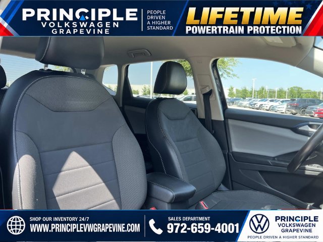 Used 2022 Volkswagen Taos SE FWD image 27