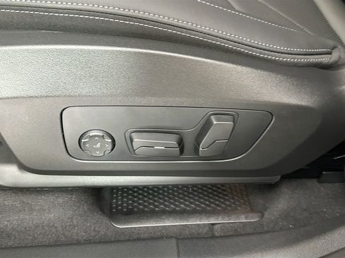 New 2026 BMW X1 xDrive28i w/ Technology Package image 19