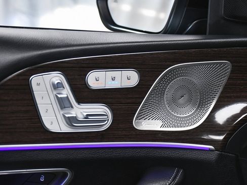 Used 2025 Mercedes-Benz GLS 450 GLS 450 image 10