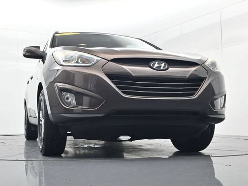 Used 2015 Hyundai Tucson SE AWD/4WD image 48