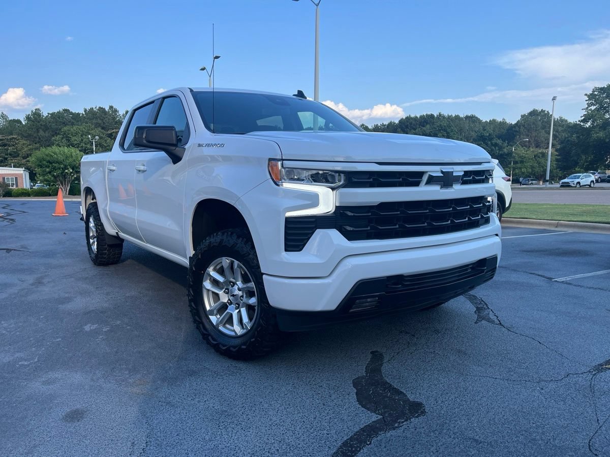 Used 2026 Chevrolet Silverado 1500 RST AWD/4WD image 1
