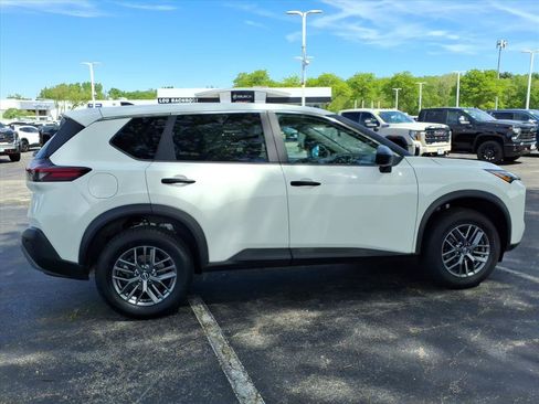 Used 2023 Nissan Rogue S AWD/4WD image 8