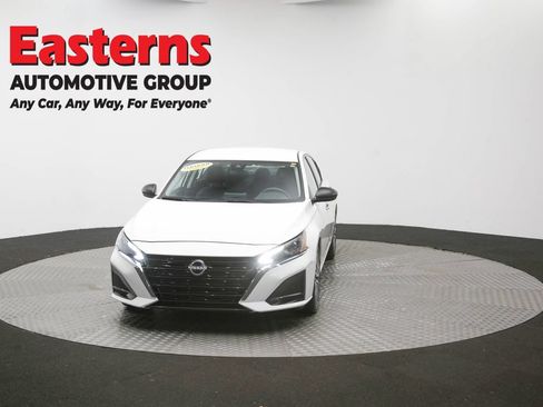 Used 2025 Nissan Altima 2.5 SV FWD image 54