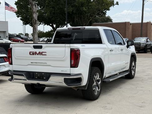 Used 2024 GMC Sierra 1500 SLT AWD/4WD image 4