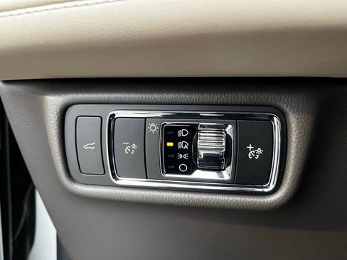 Used 2023 Lincoln Aviator Reserve w/ Equipment Group 201A image 22