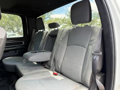 Used 2024 RAM 2500 Big Horn AWD/4WD image 18