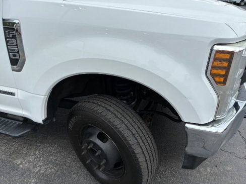 Used 2018 Ford F350 XL w/ Power Equipment Group image 19