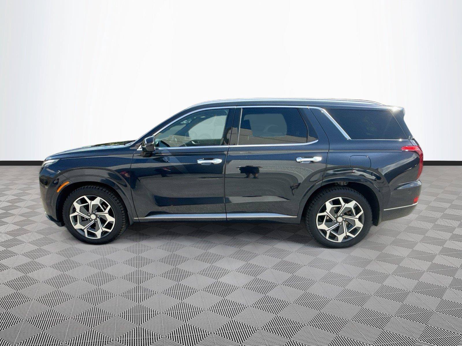 Used 2021 Hyundai Palisade Calligraphy w/ Cargo Package FWD image 4