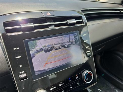 Used 2023 Hyundai Tucson SE FWD image 22