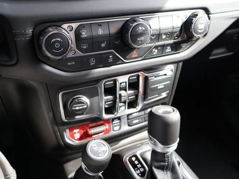 New 2026 Jeep Wrangler Unlimited Rubicon image 15