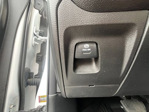 Used 2020 RAM 1500 Rebel AWD/4WD image 24