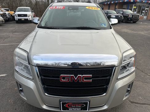 Used 2015 GMC Terrain SLE w/ Chrome Edition image 2