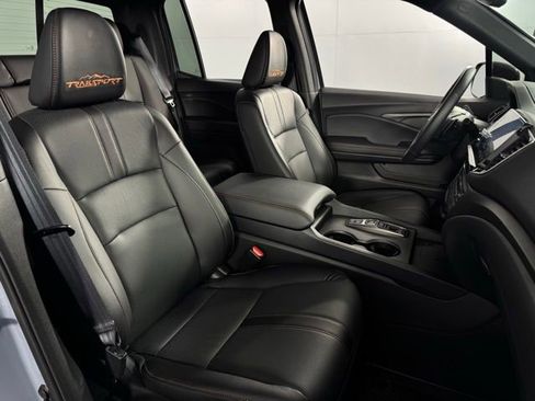 Used 2025 Honda Ridgeline TrailSport image 15
