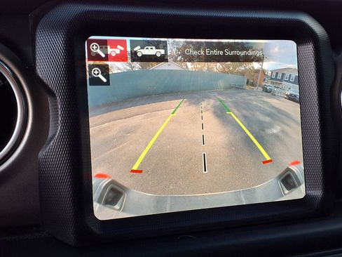 Used 2020 Jeep Gladiator Rubicon image 12