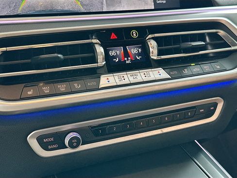 Used 2023 BMW X5 sDrive40i w/ Parking Assistance Package image 16