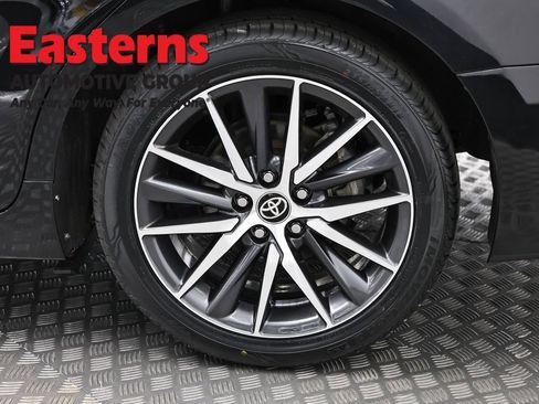 Used 2022 Toyota Camry XLE FWD image 33