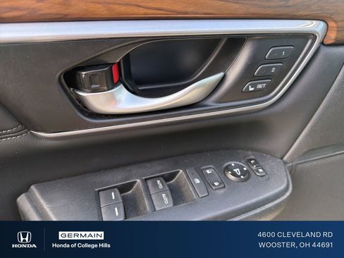 Used 2017 Honda CR-V Touring image 15
