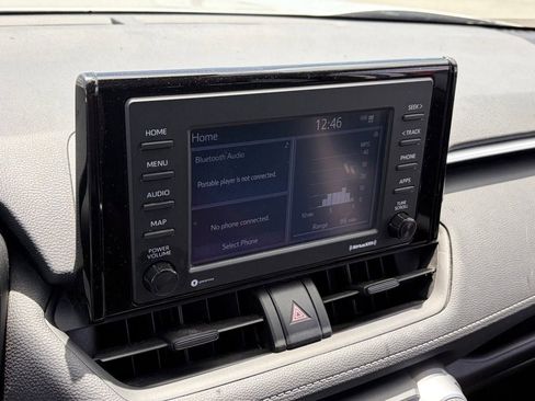 Used 2021 Toyota RAV4 LE w/ Carpet Mat Package (TMS) FWD image 9