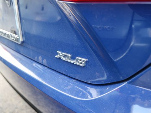 Certified 2025 Toyota Camry XLE FWD image 9