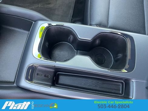 Used 2024 Chevrolet Equinox EV RS FWD image 33