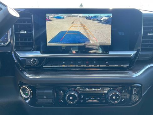 Used 2025 Chevrolet Silverado 1500 LT AWD/4WD image 9