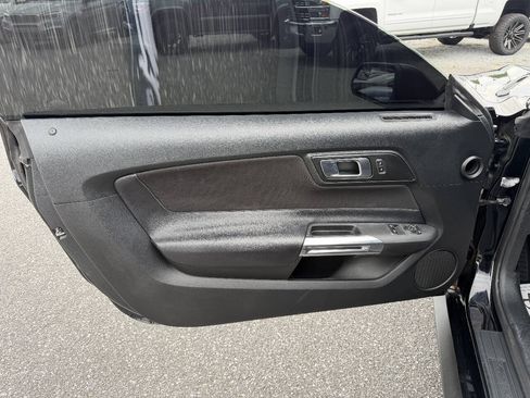 Used 2020 Ford Mustang GT RWD image 9