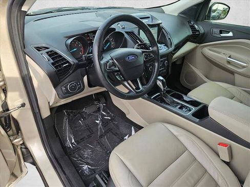 Used 2018 Ford Escape Titanium image 10