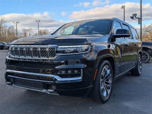 Used 2023 Jeep Grand Wagoneer L Series III w/ HD Trailer Tow Package image 11