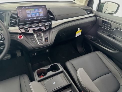 New 2026 Honda Odyssey EX-L image 33
