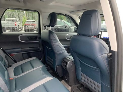 Certified 2024 Ford Bronco Sport Outer Banks w/ Tech Package AWD/4WD image 13