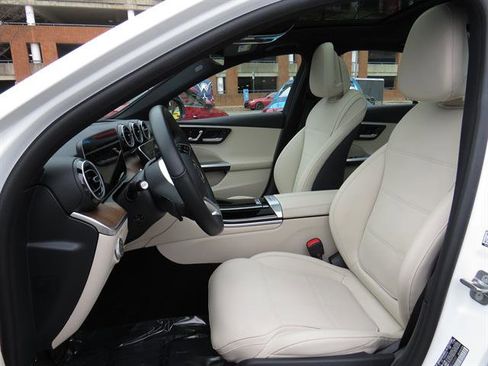 Used 2025 Mercedes-Benz C 300 4MATIC Sedan image 19